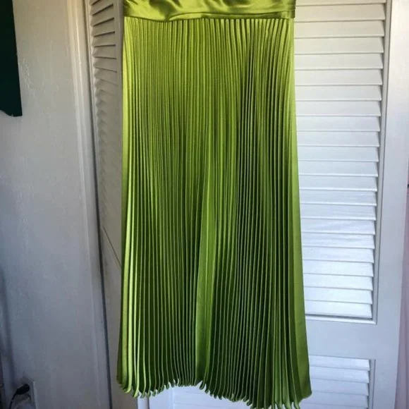 🌎A*B*S by Allen Schwartz || Chartreuse satin halter cocktail dress - Picture 7 of 9